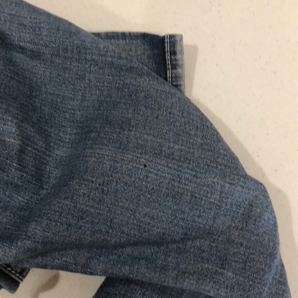 Silver Capris - Picture 5 of 5